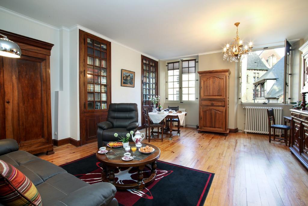 In Sarlat Luxury Rentals, Medieval Center - Maison Fenelon Exterior foto